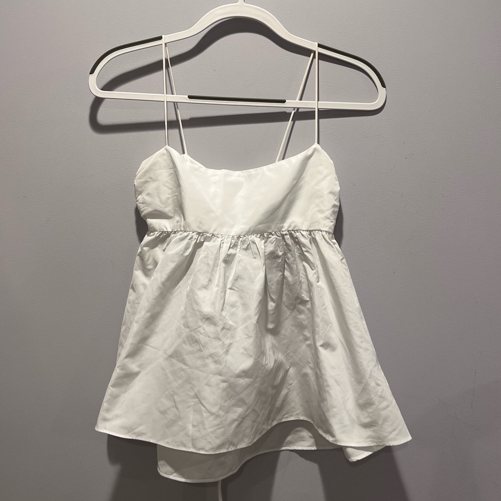 Aritzia - Babydoll Sleeveless Blouse in White